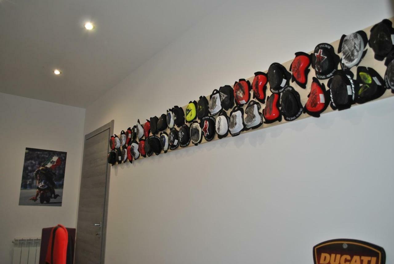 Italian Piston House Sport Moto Rent Bed and Breakfast Millesimo Exteriör bild