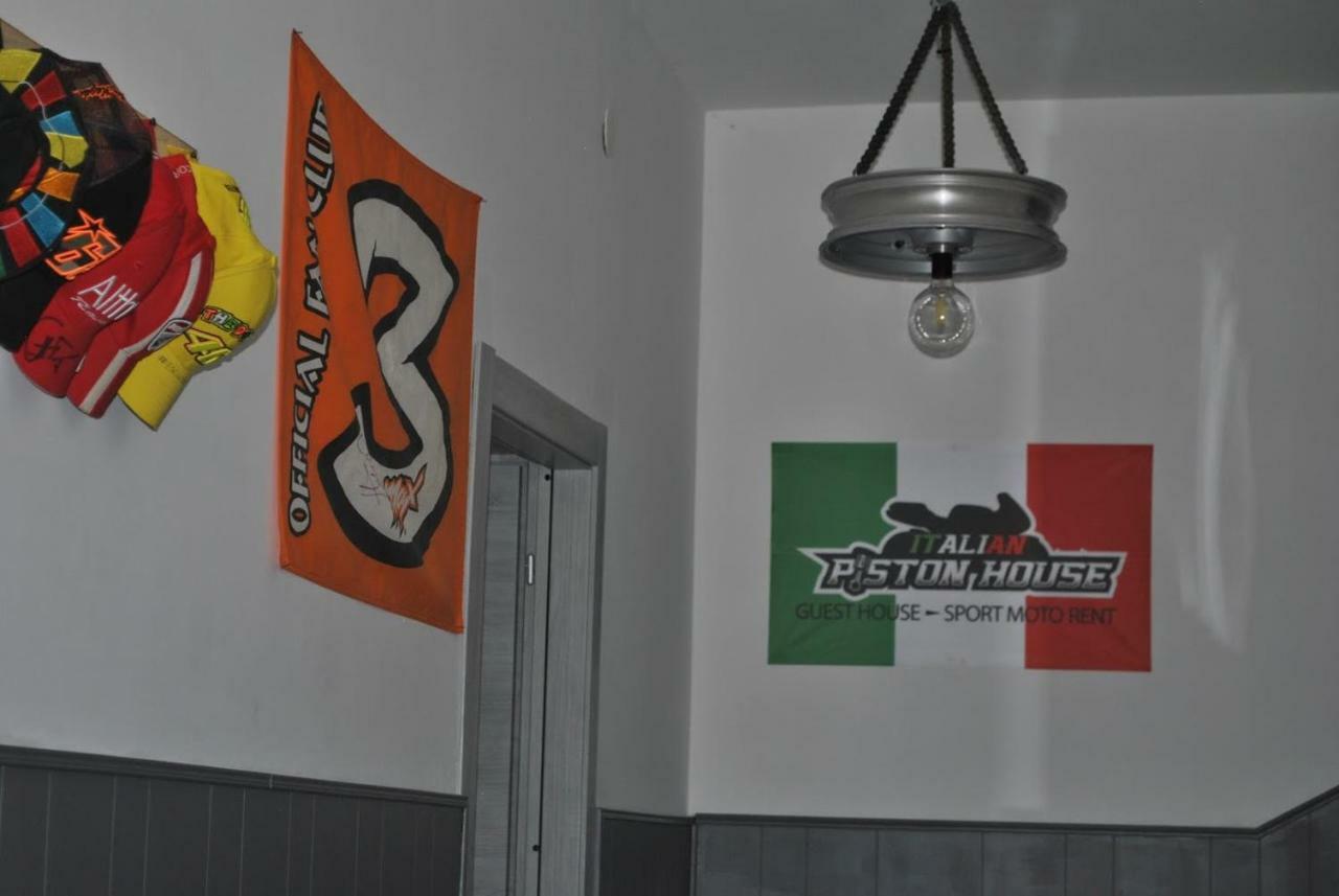Italian Piston House Sport Moto Rent Bed and Breakfast Millesimo Exteriör bild