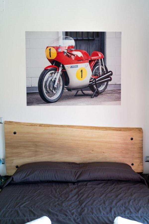 Italian Piston House Sport Moto Rent Bed and Breakfast Millesimo Exteriör bild