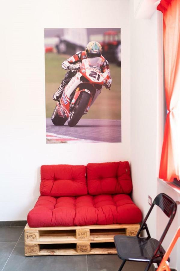 Italian Piston House Sport Moto Rent Bed and Breakfast Millesimo Exteriör bild