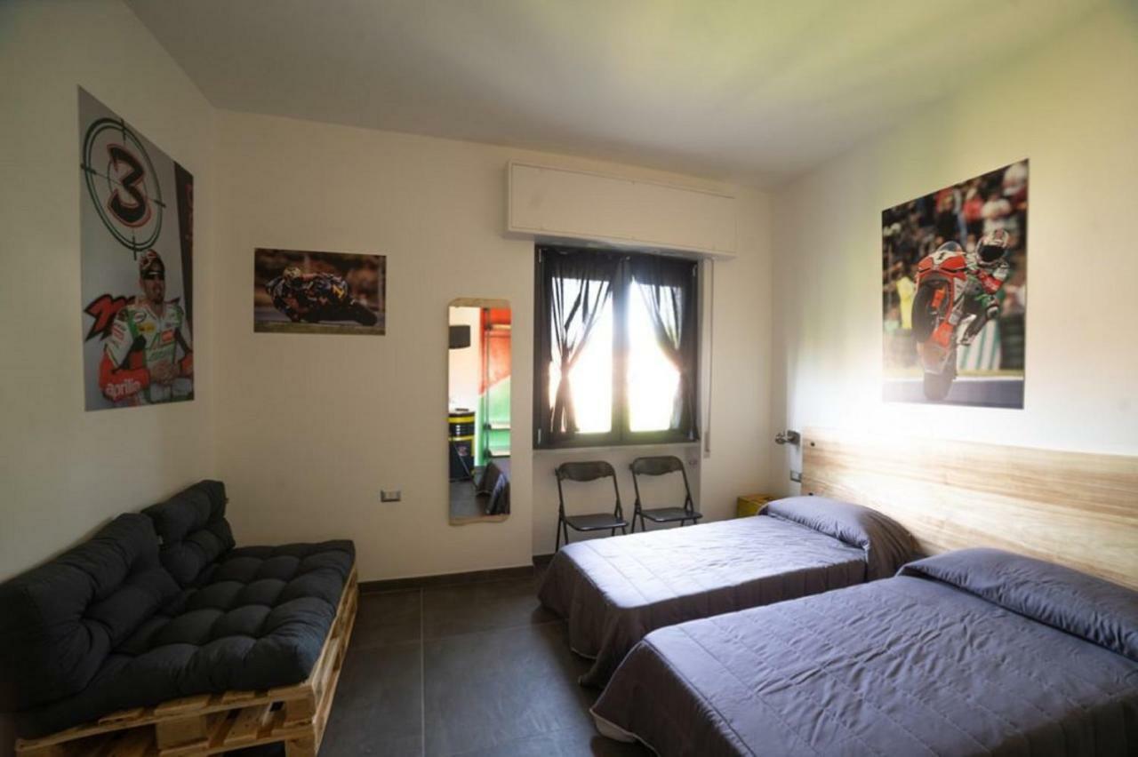 Italian Piston House Sport Moto Rent Bed and Breakfast Millesimo Exteriör bild
